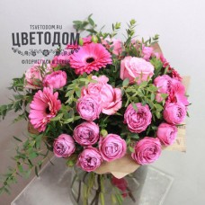 Букет из пионовидных роз
